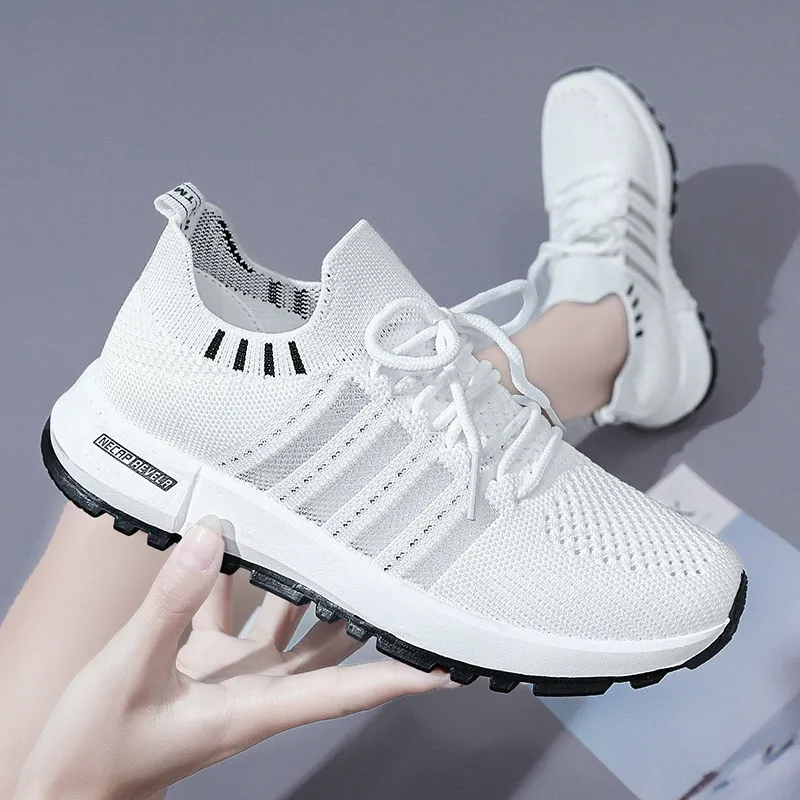 Dámské lehké tenisky Fashion KnitFlex s pružným pleteným svrškem, klasickým šněrováním a stabilní podešví pro každodenní nošení - fotka 2